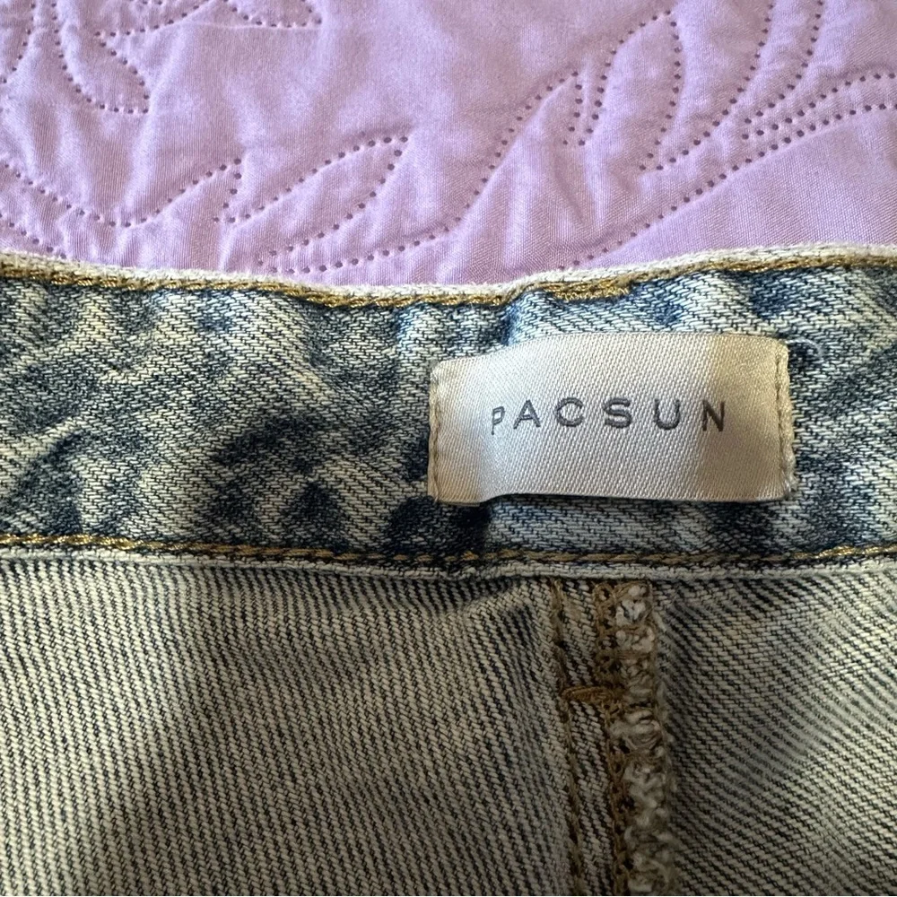 Pacsun Jade Low Rise Light Wash Bootcut Jeans with Star Pockets - Picture 8 of 14